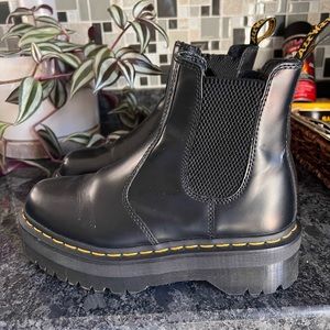 Platform Chelsea Doc Martens